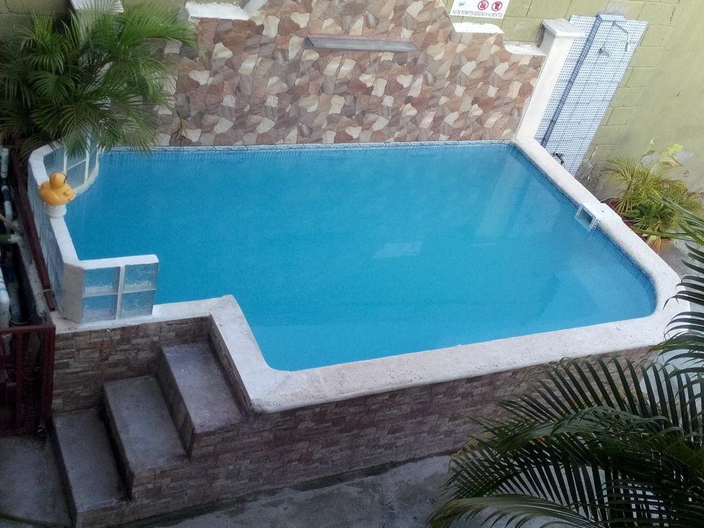 Cabinas Madeleine Puntarenas Exterior foto