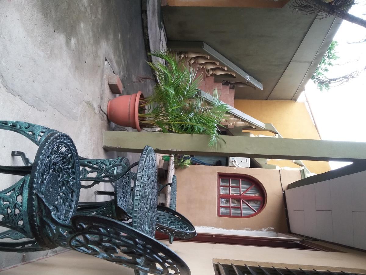 Cabinas Madeleine Puntarenas Exterior foto