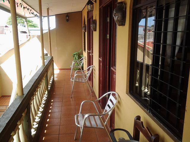 Cabinas Madeleine Puntarenas Exterior foto
